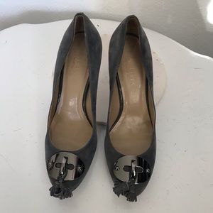 Talbots 8 gray suede leather heel pumps Sz 8